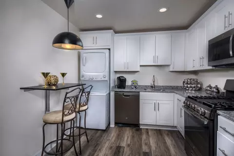 6025 Roland Ave #18O, Baltimore, MD 21210