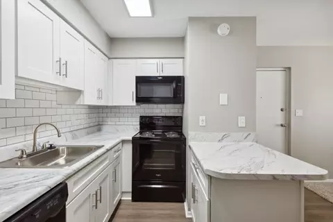 1 Country Ln #248, Mobile, AL 36608