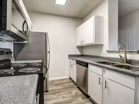 520 N Mesa Dr #122, Mesa, AZ 85201