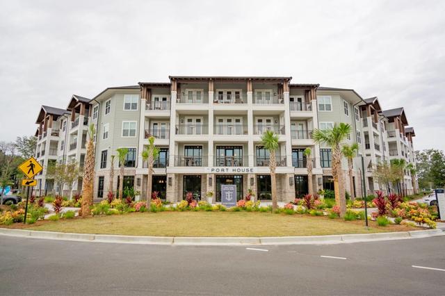 600 Robert Daniel Drive Daniel Is #04203, Charleston, SC 29492