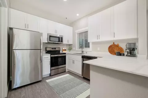 1299 Antelope Creek Dr #186, Roseville, CA 95678