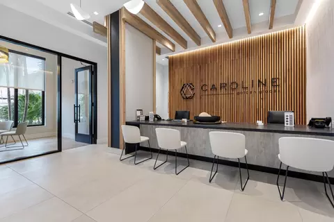 540 NW 159th St #403, Golden Glades, FL 33169
