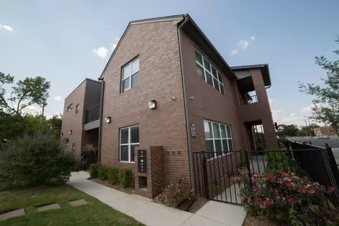 1200 College Ave #108, Fort Worth, TX 76104