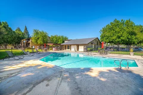 8655 Arlington Ave #150, Riverside, CA 92503