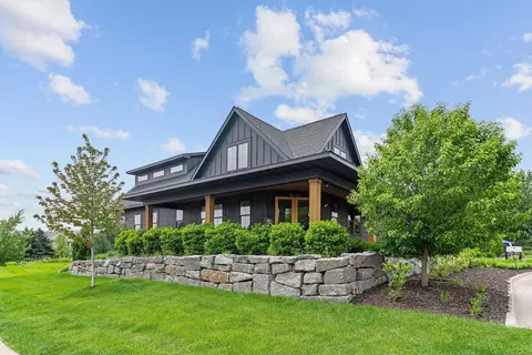 8601 Goldenrod Ln N #63-8670, Maple Grove, MN 55369