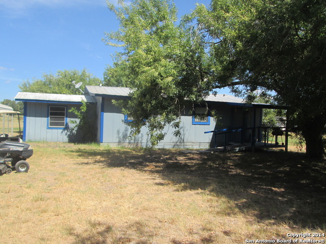 512 Cr 6841, Lytle, TX 78052 photo 1