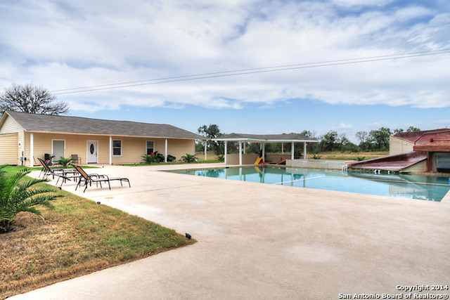 17855 W Tx-1604 Loop S, Von Ormy, TX 78073 photo 1