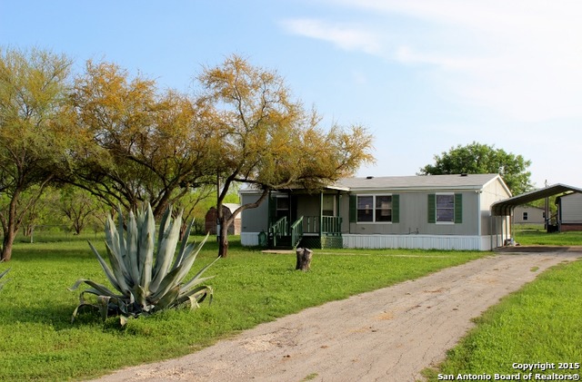 165 Cr 6751, Devine, TX 78016 photo 1