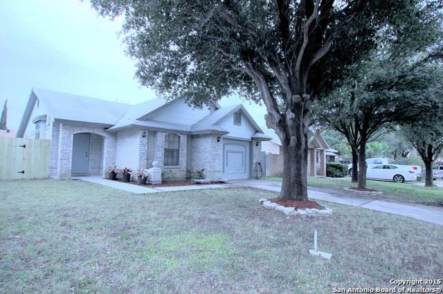 126 Ashton Loop, Laredo, TX 78045 photo 1