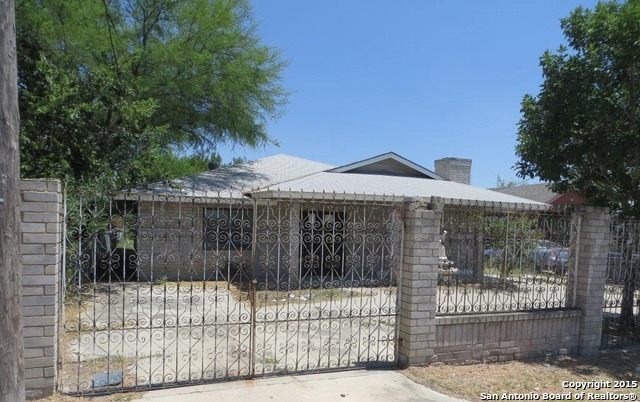1556 Lety St, Eagle Pass, TX 78852 photo 1