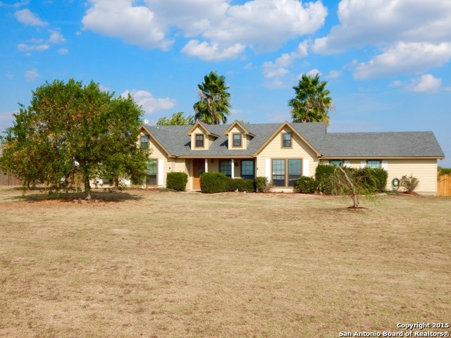 280 Luckey Rd, Lytle, TX 78052 photo 1