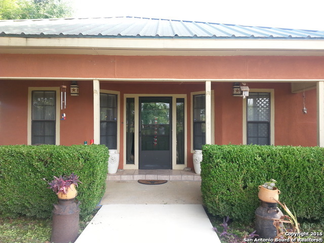 13420 Quesenberry Rd, Von Ormy, TX 78073 photo 1