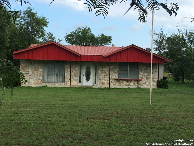 17800 I-35 S, Lytle, TX 78052 photo 1