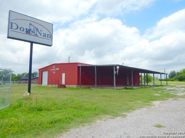 18307 I-35 S, Lytle, TX 78052 photo 1