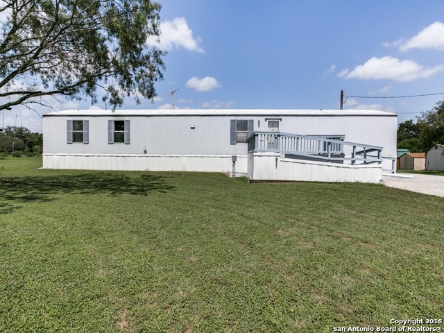 320 County Rd 6751, Devine, TX 78016 photo 1