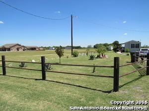 15080 Brewer Rd, Lytle, TX 78052 photo 1
