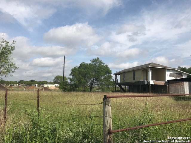 13610 Watson Rd, Von Ormy, TX 78073 photo 1
