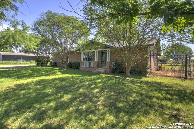 22100 Fm 463, Devine, TX 78016 photo 1