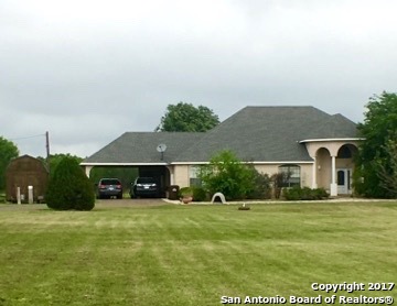 20 Meadowview Dr, Lytle, TX 78052 photo 1