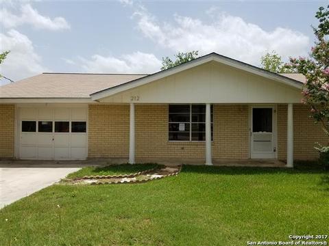 212 E Westmeyer St, Poth, TX 78147 photo 1