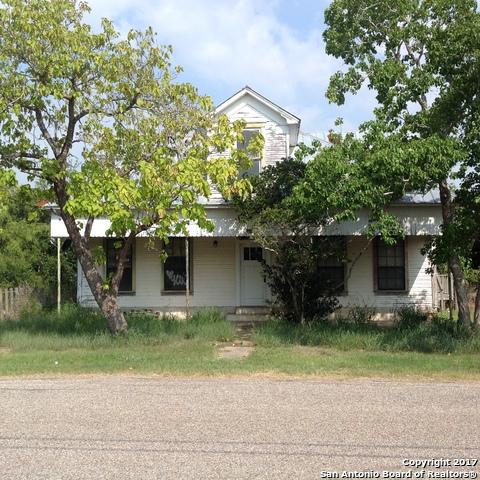 206 Anglin, Smiley, TX 78159 photo 1