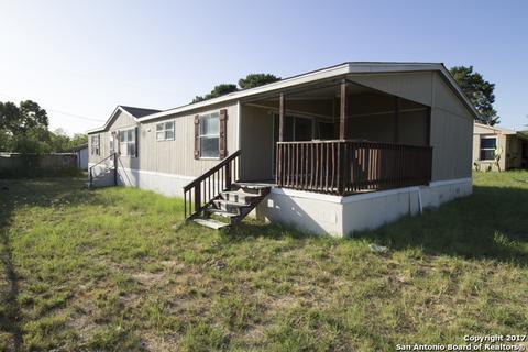 403 Wilkins Way, Devine, TX 78016 photo 1