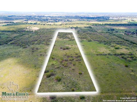 1020- Fr County Road 773, Devine, TX 78016 photo 1