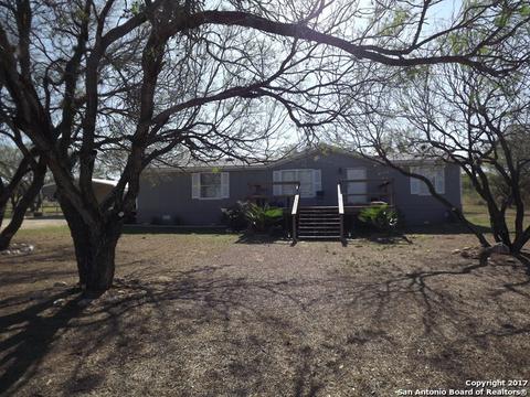 30 Molly Dr, Lytle, TX 78052 photo 1