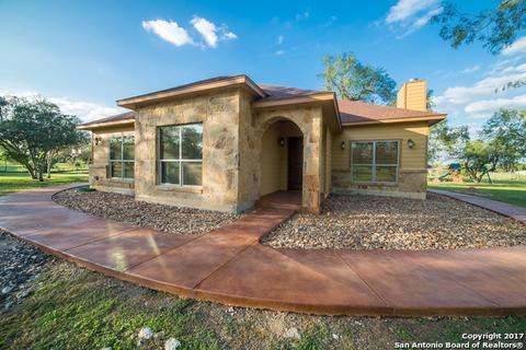 195 S Hill Dr, Lytle, TX 78052 photo 1