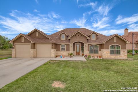 623 N Dickson St, Poth, TX 78147 photo 1