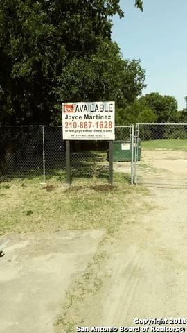 13877 Somerset Rd, Von Ormy, TX 78073 photo 1