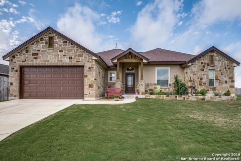 113 Park Mdw, Poth, TX 78147 photo 1