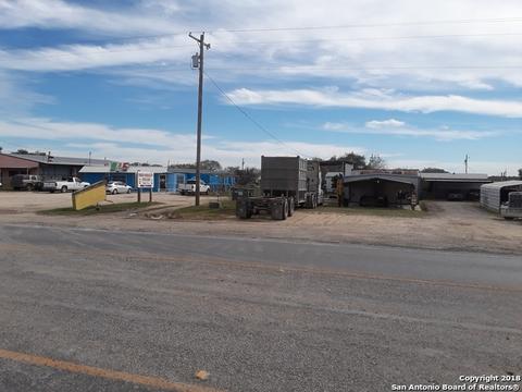 3880 Highway 132, Lytle, TX 78052 photo 1