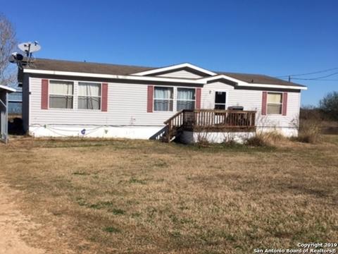 320 County Road 6753, Devine, TX 78016 photo 1