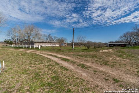 5185 Smith Rd, Von Ormy, TX 78073 photo 1