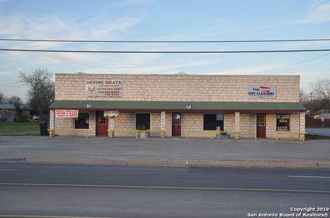 508 W Hondo Ave, Devine, TX 78016 photo 1