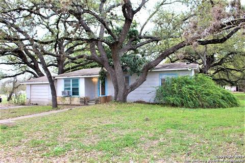 502 Hermitage Loop, Devine, TX 78016 photo 1
