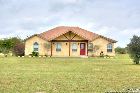 528 County Road 683, Lytle, TX 78052 photo 1