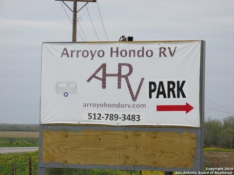 7259 Highway 173, Devine, TX 78016 photo 1