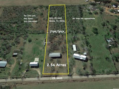 1221 County Road 6610, Devine, TX 78016 photo 1