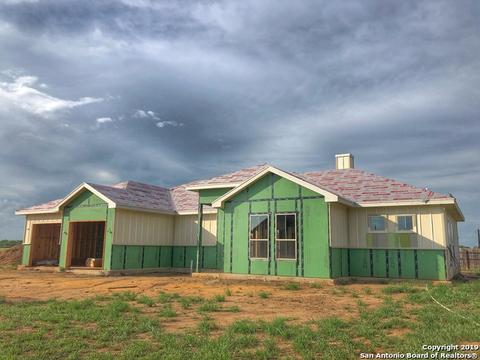 112 Park Hts, Poth, TX 78147 photo 1