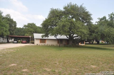 170 County Road 762, Devine, TX 78016 photo 1