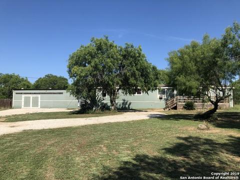 1390 Southview, Lytle, TX 78052 photo 1