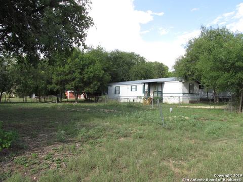 274 W Johnson St, Utopia, TX 78884 photo 1