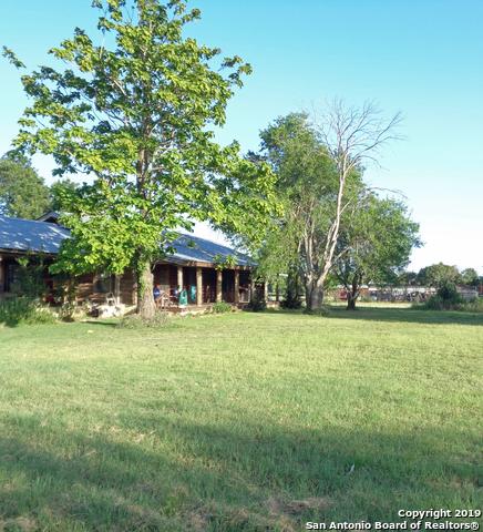 410 County Road 763, Devine, TX 78016 photo 1