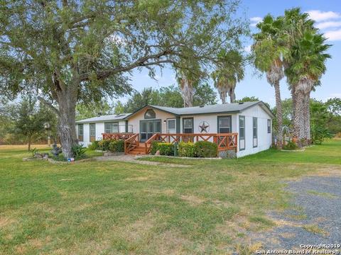8965 E Loop 1604 S, Adkins, TX 78101 photo 1