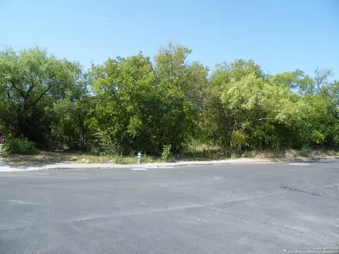 4930 Fortuna, San Antonio, TX 78237