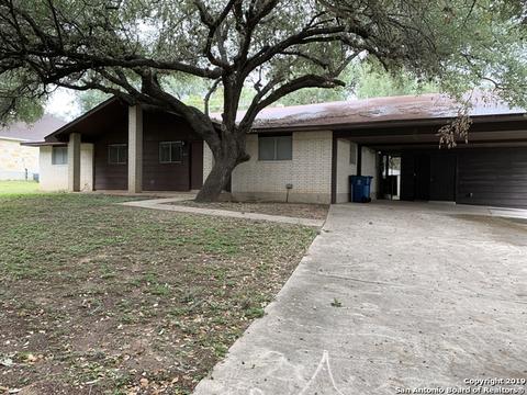 317 Sollock Dr, Devine, TX 78016 photo 1