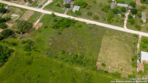 213 Cr 6846, Lytle, TX 78052 photo 1