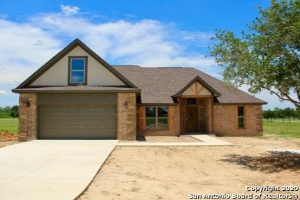 157 W Medium Meadow Dr, Lytle, TX 78052 photo 1